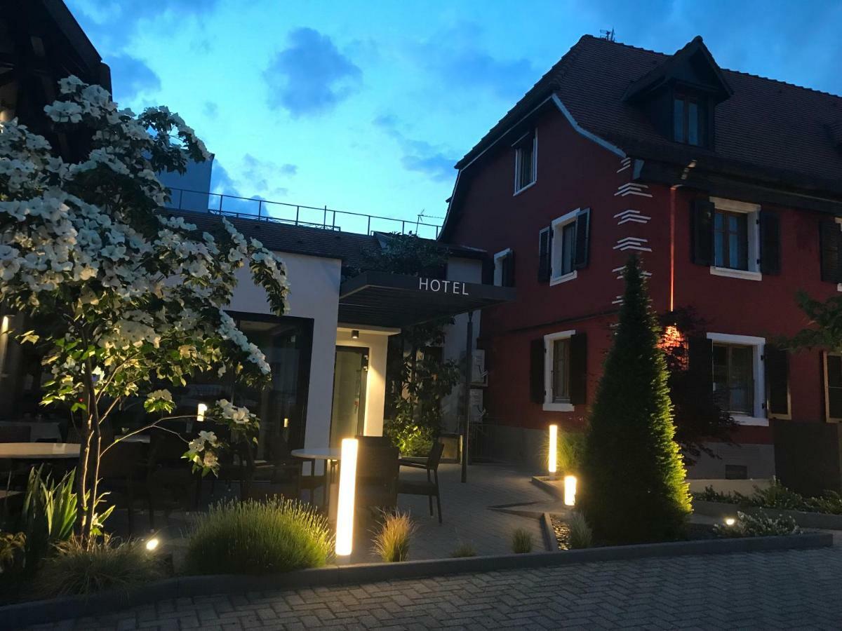 Logis Hotel Restaurant Au Lion Rouge 巴特内姆 外观 照片